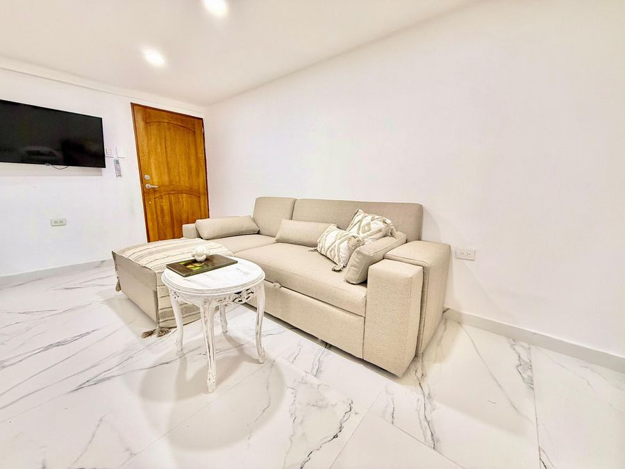 2BR Walled City Gem – Near Plaza Santo Domingo 2