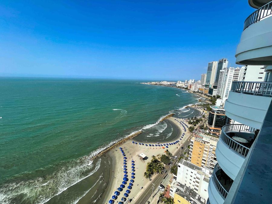 Piso 27 | Balcón con Vista al Mar
