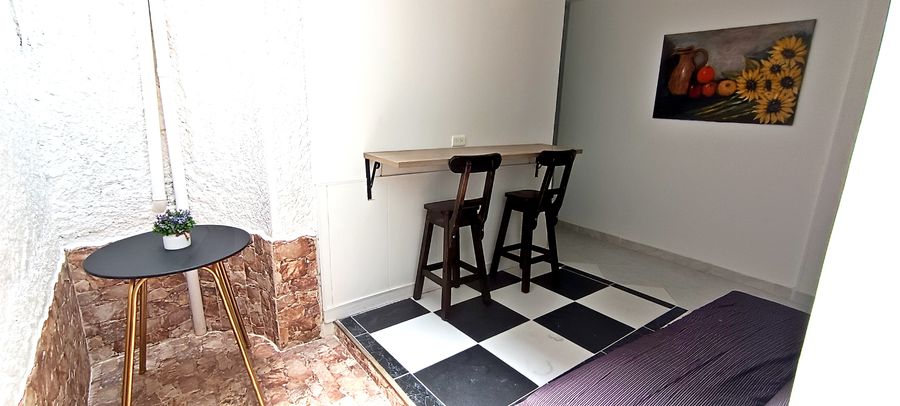 Close to Everything: Metro, Laureles, Stadium 3