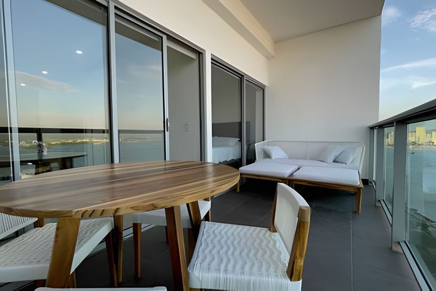 Infinitum Spectacular 23rd floor 1 BR Condo 2