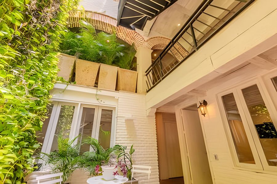Casa de 5 Hab en la Ciudad Amurallada con Piscina 2