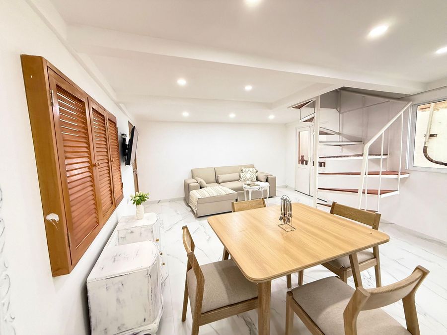 2BR Walled City Gem – Near Plaza Santo Domingo