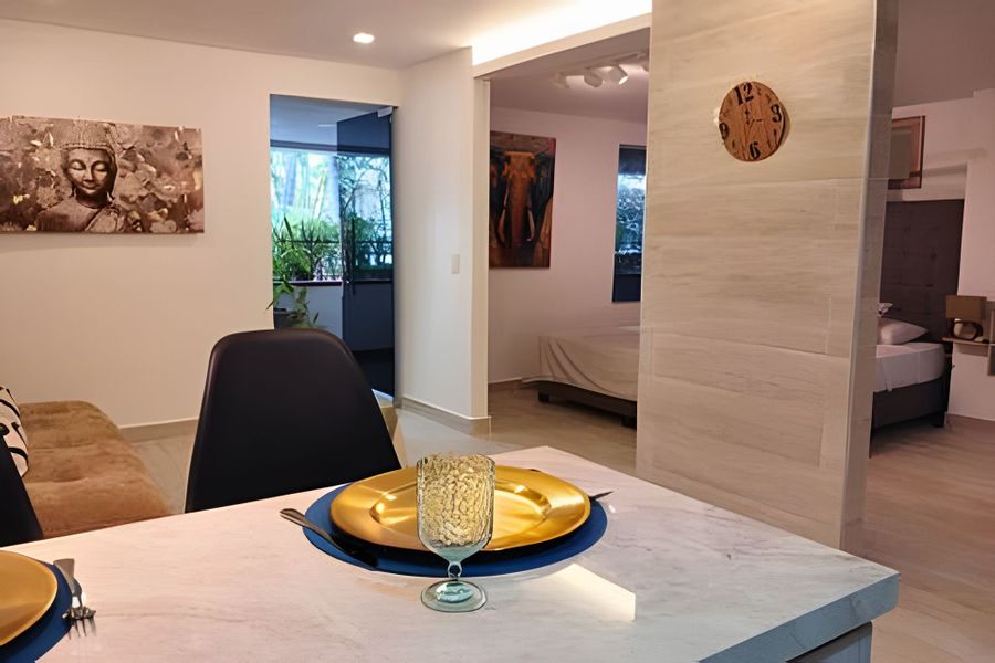 Apartstudio en corazón de C. Amurallada, Cama king 4