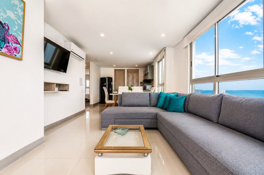 ¡Espectacular Apto Con Vista al Mar Piso 28! 2
