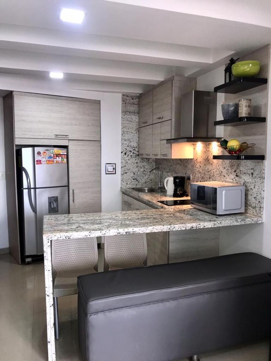 Apartamento de Una Alcoba con Balcón - Laguito