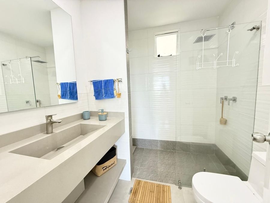 Moderno apt  2 habitaciones frente al mar 2