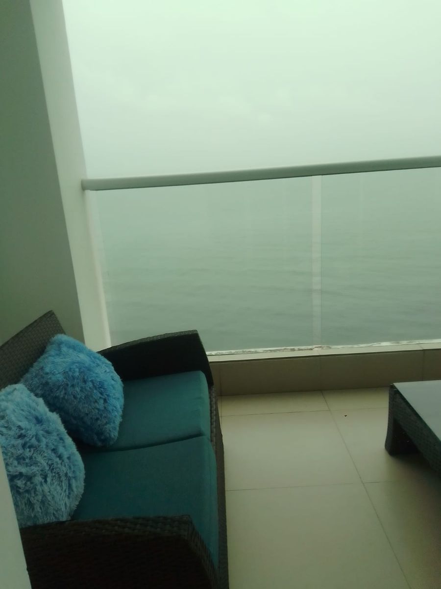 Apartamento 2402 con vista al mar  2