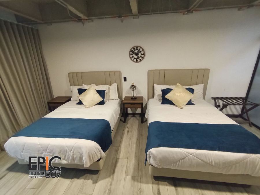 Epic Suite 307 Family Loft Airport 2