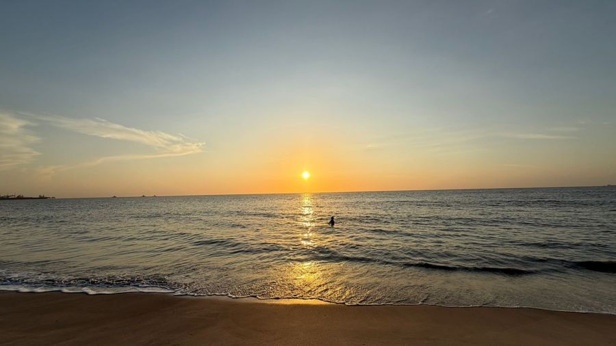 Apto Vista Panorámica al Mar & Playa con atardecer 2