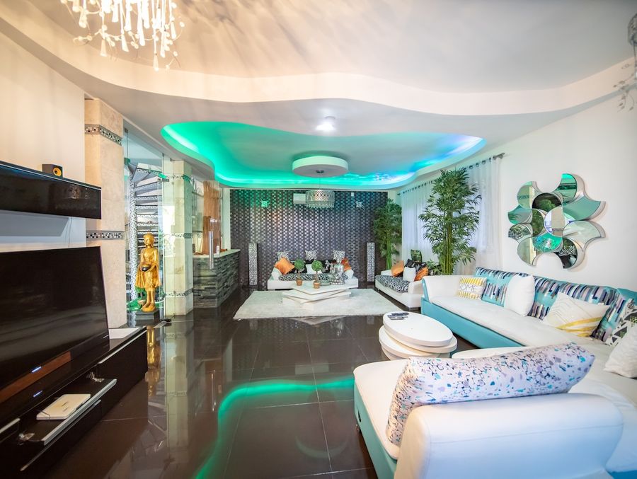 ¡Elegante villa en la costa norte en el centro de Sosúa! 4