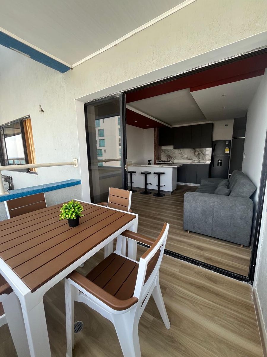 Hermoso Apartamento Remodelado para 8 Personas