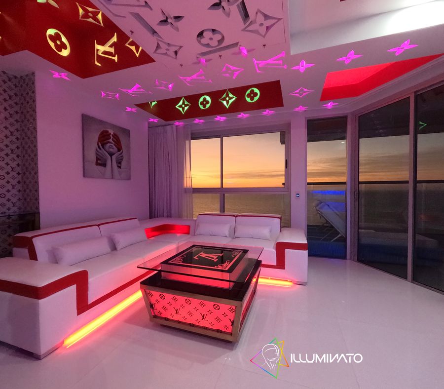 LV Inspired Apt private jacuzzi sauna and steam  4