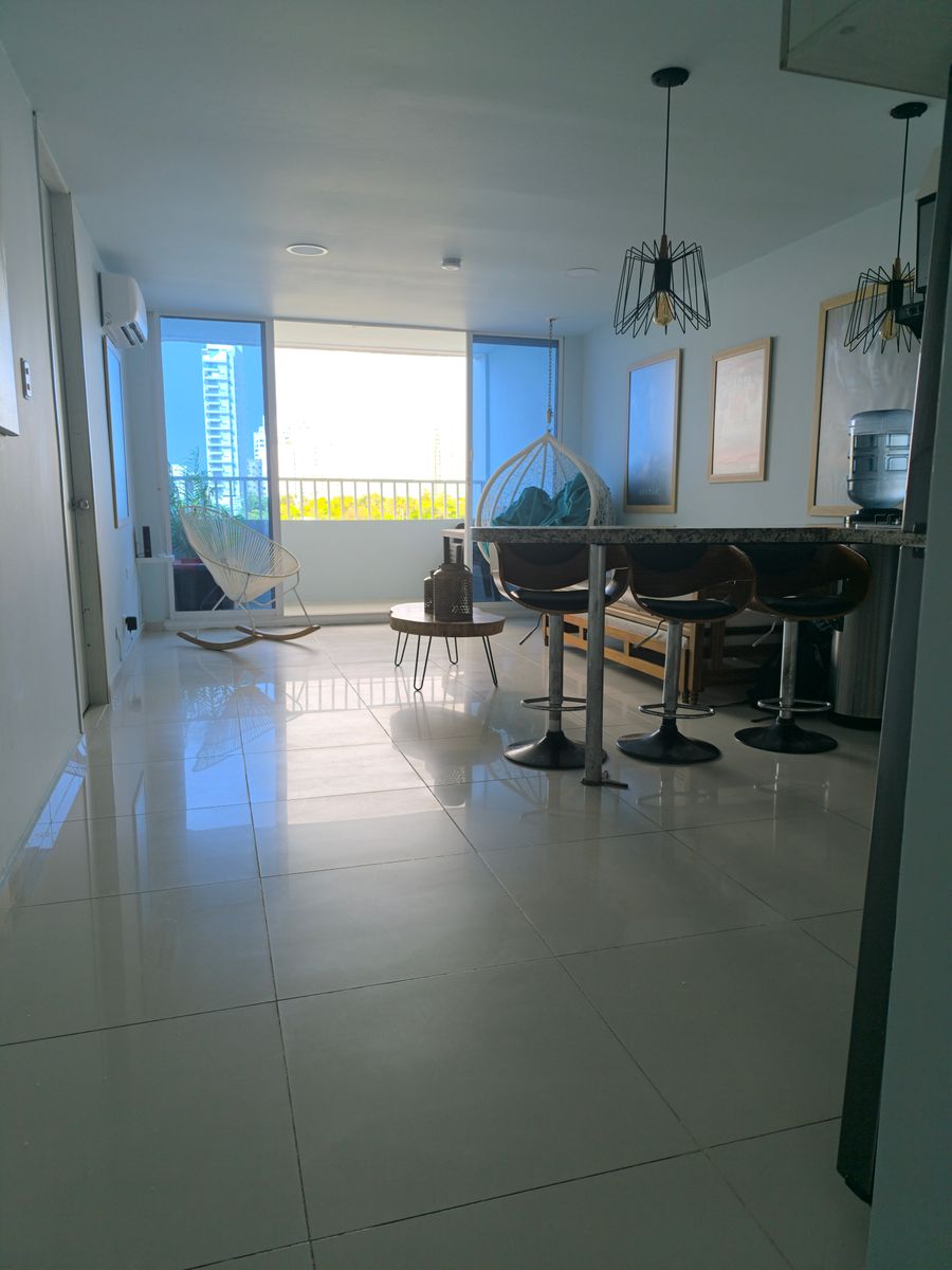 Apartamento 401 sencillo y acogedor El Laguito. 2