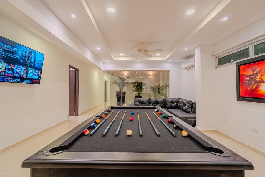 Encanto Mansion: 6BR Luxury Stay Near Walled City 3