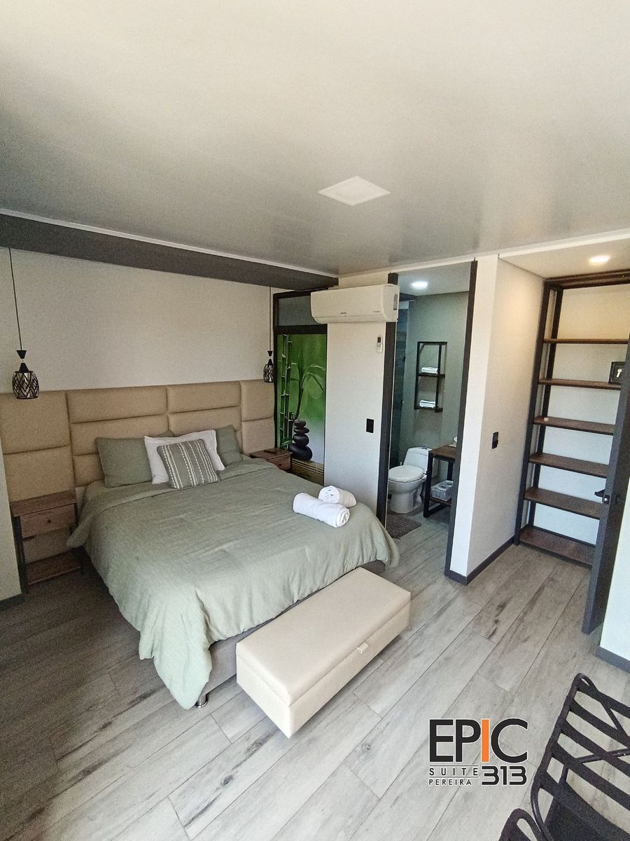 Epic Suite 313 Family Deluxe Airport 3 Room10 Pax 2