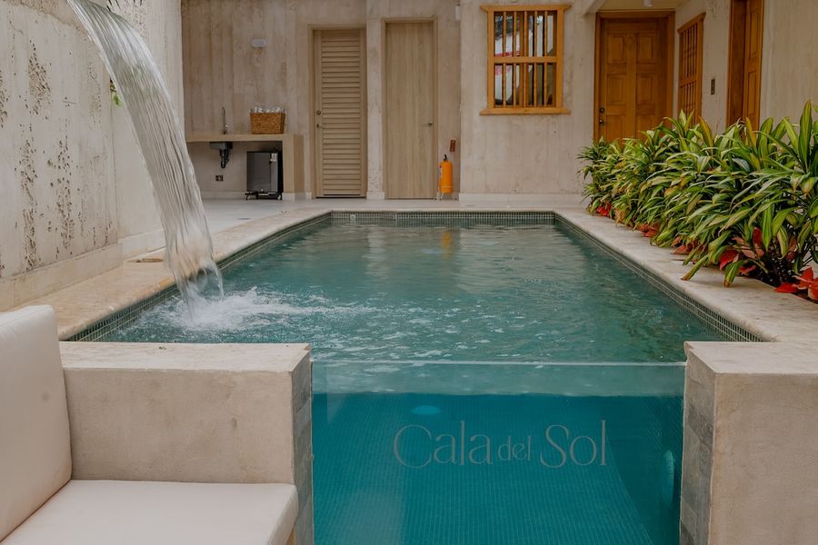 Cala del Sol | Pool·Full Staff·Bilingual Concierge 4