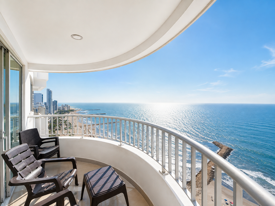 Piso 27 | Balcón con Vista al Mar 3