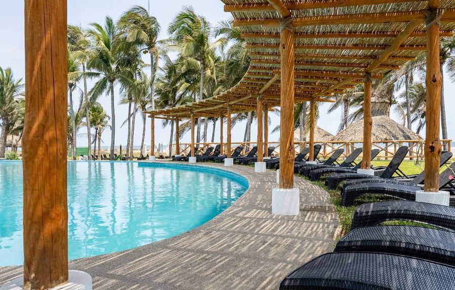 Casa con Club de playa y alberca gym Acapulco
