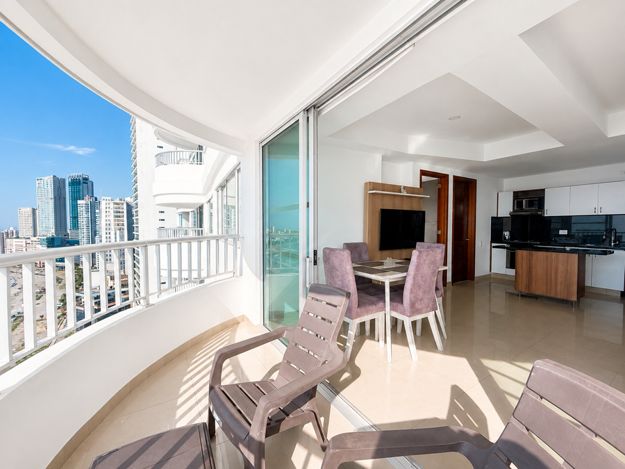 Piso 27 | Balcón con Vista al Mar 4