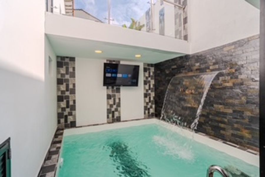 5 Bedroom Amazing Palace Minutes to Walled City 4