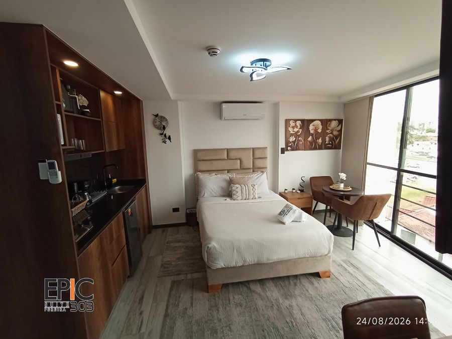 Epic Suite 303 Luxury Loft Airport 2