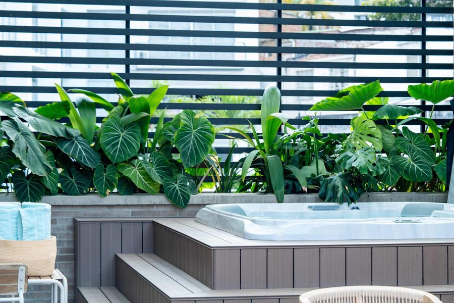 Deluxe de 3 camas • Terraza con jacuzzi • A+ Granada | 404