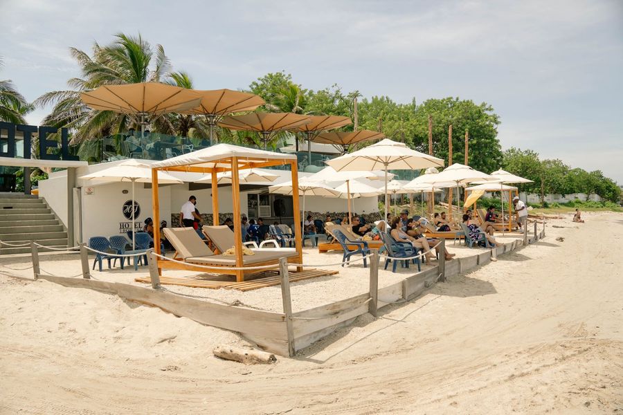 Hab 3 tropical inn  5