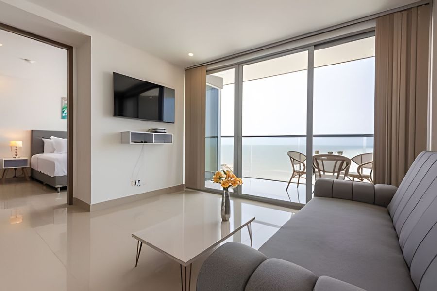 1004 Morros City - Spectacular 1 Bedroom Condo 3