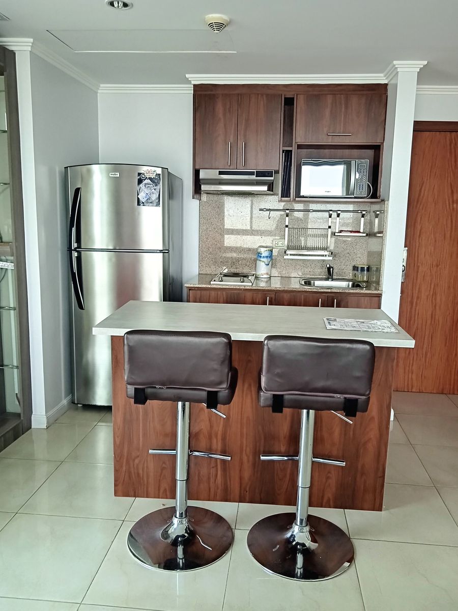 LUXURY SUITES RIVERFRONT 4