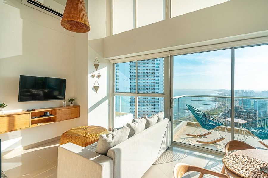 |Ahead| Deluxe 3BR @Cabrero con vista al mar 3