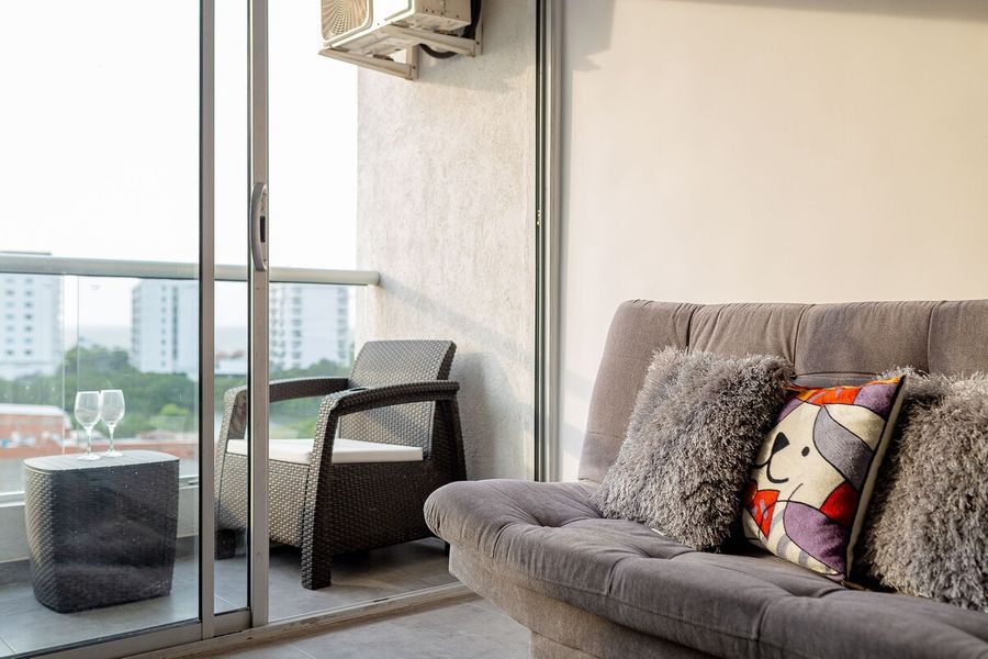 Apartamento moderno con balcón y vista en Torices 4