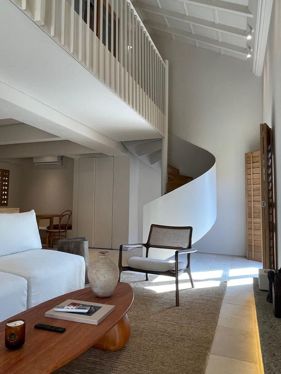 2Br-Design Gem w balcony´s in the Wall City 3
