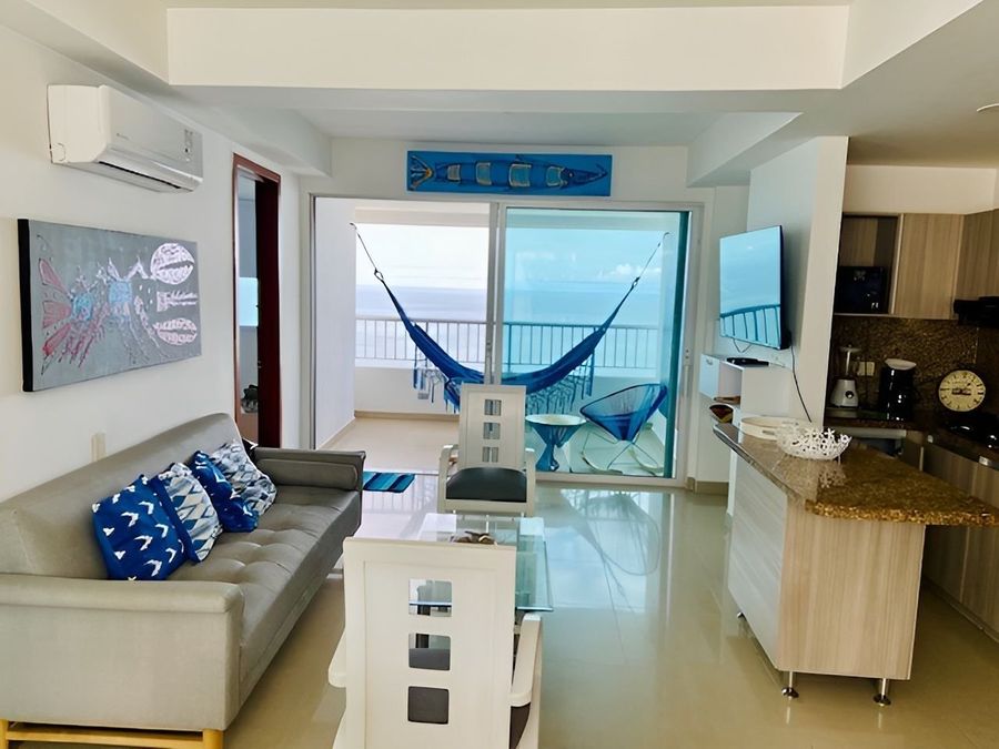 Espacioso & moderno, con vista al mar 2