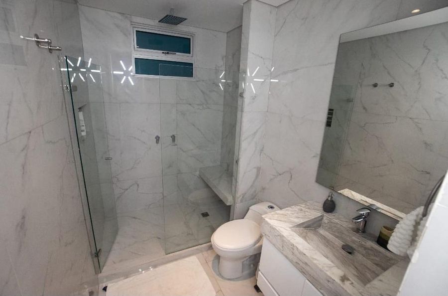 GUESTS ALLOWED Private Jacuzzi Beachfront 2BR  2