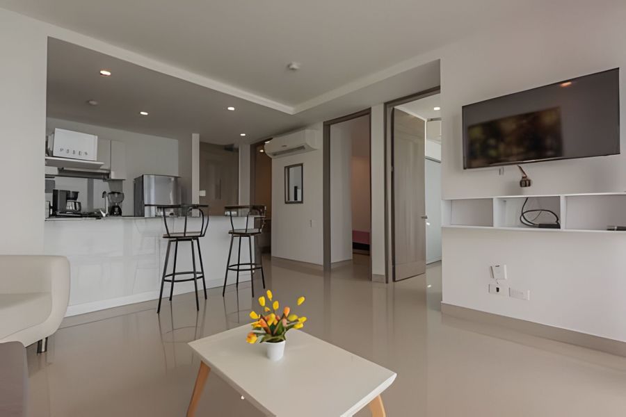 Lujoso Apto de 2 Habitaciones Piso 32- Morros City 2