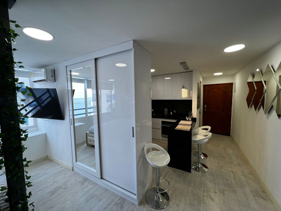 Luxury Studio en El Laguito con vista al mar 5