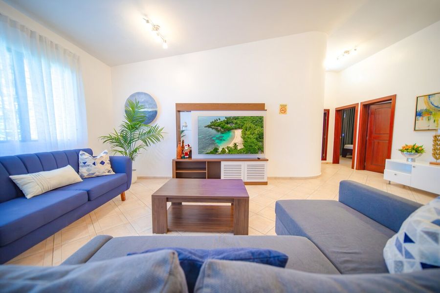 ACOGEDORA Villa de 7 HABITACIONES | GRAN PISCINA | ¡Cerca de la playa! 5