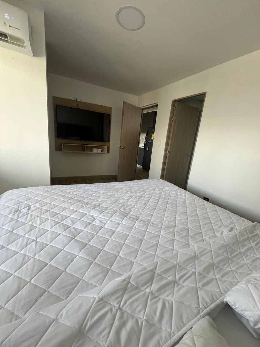 Hermoso Apartamento Remodelado para 8 Personas 5