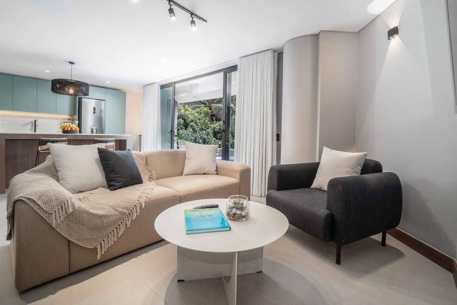 Hygge 401 • 2 dormitorios | 2 baños | Balcón • Cerca de Granada 3
