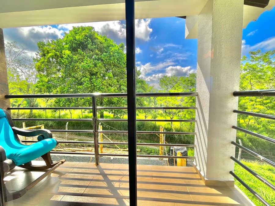 HERMOSA FINCA MODERNA CON PISCINA CERCA A PANACA 3