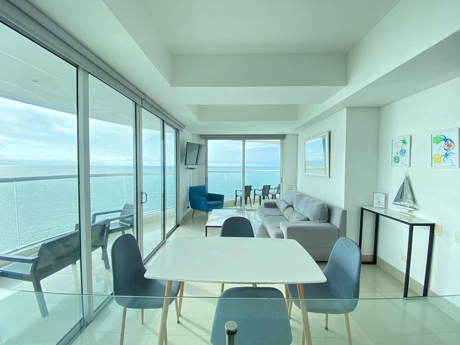 Apartamento de 3 Habitaciones Vista al Mar Piso 19 3