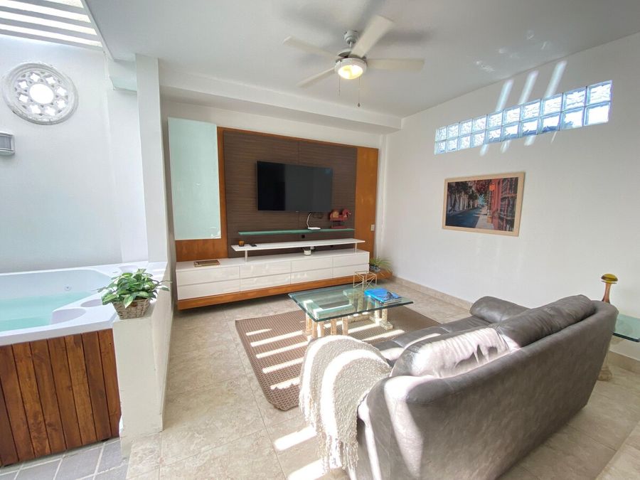 Casa de 5 dormitorios con jacuzzi 3