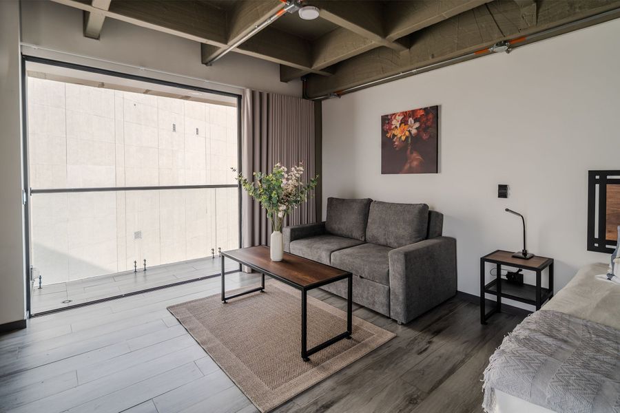|Ahead| Espacioso Loft con balcon y parqueadero 2