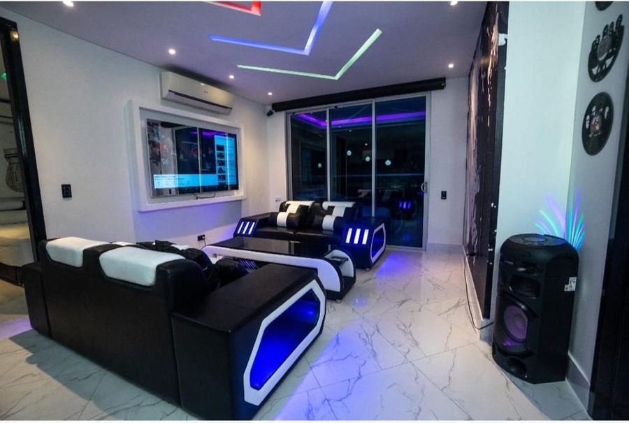 GUESTS ALLOWED Private Jacuzzi Beachfront 2BR  5