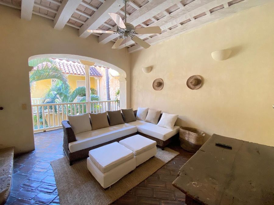 Villa en el casco antiguo piscina y vistas al mar 2