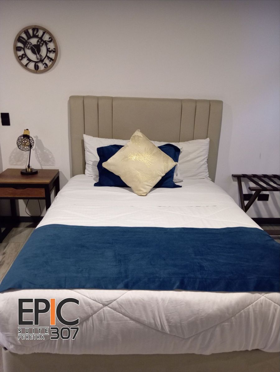 Epic Suite 307 Family Loft Airport 3