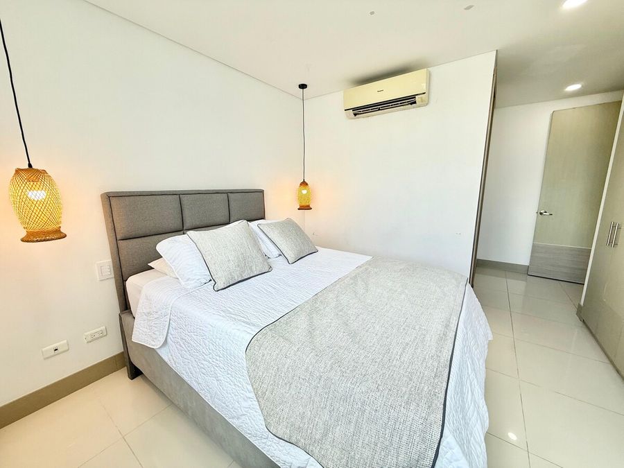 Amplio 3BR con impresionantes vistas al mar 5