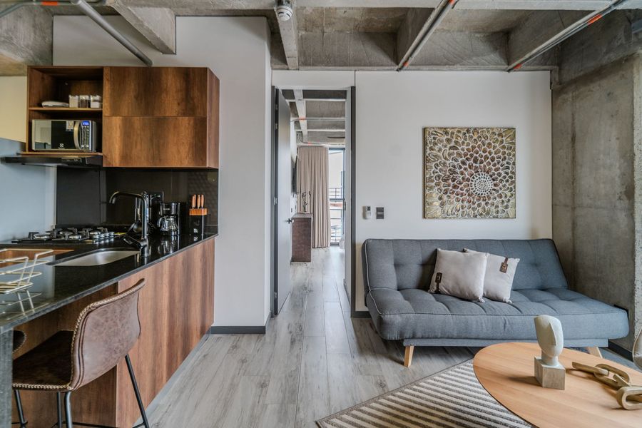 |Ahead| Nuevo 1BR cerca al aeropuerto con parking 5