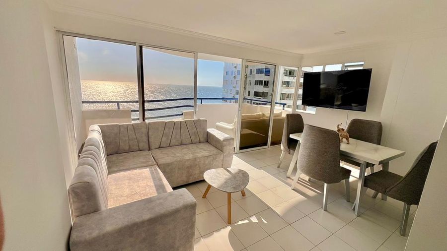 Apartamento en El Laguito vista al Mar   2
