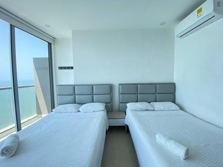 2 dormitorios con vistas al mar en Morros City 4